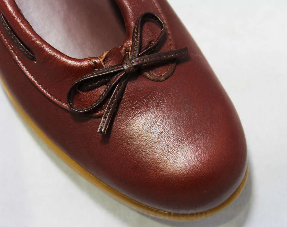 Size 10 N Leather Shoes - Beautiful Quality Pumps - Fine Oxblood Brown Leather - Woven Through Bow - Rubber Heels - Deadstock Shoe